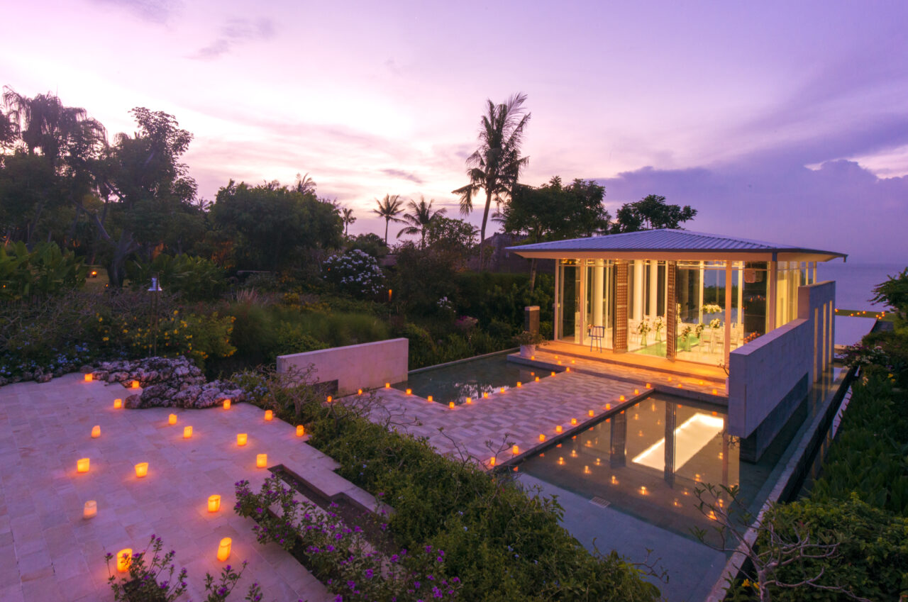 アヤナサンセットウェディング